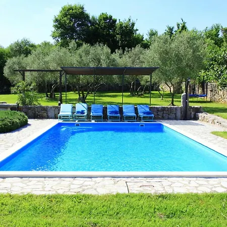 On Krk With Pool And Outdoor Kitchen * Strilcici
