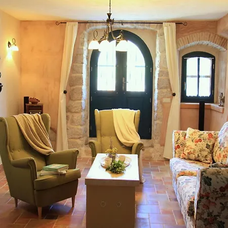 On Krk With Pool And Outdoor Kitchen