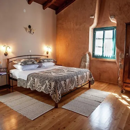 On Krk With Pool And Outdoor Kitchen Villa *