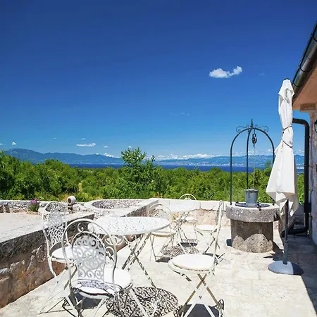 Villa On Krk With Pool And Outdoor Kitchen