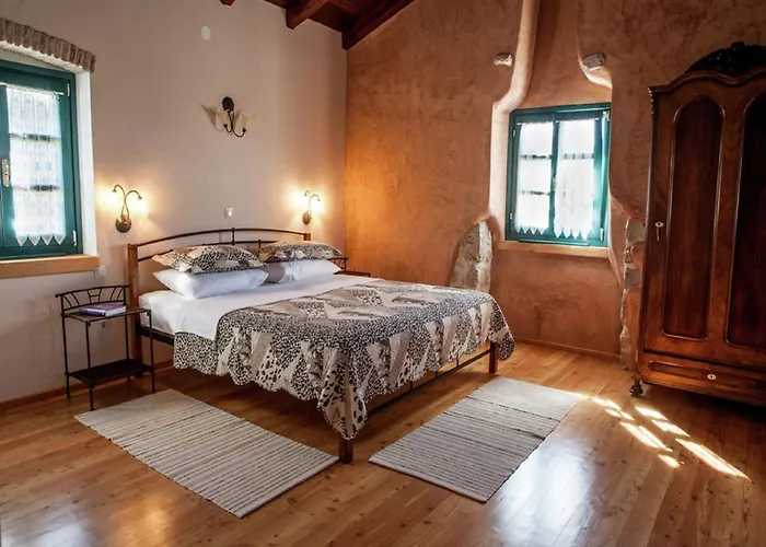 On Krk With Pool And Outdoor Kitchen Villa *