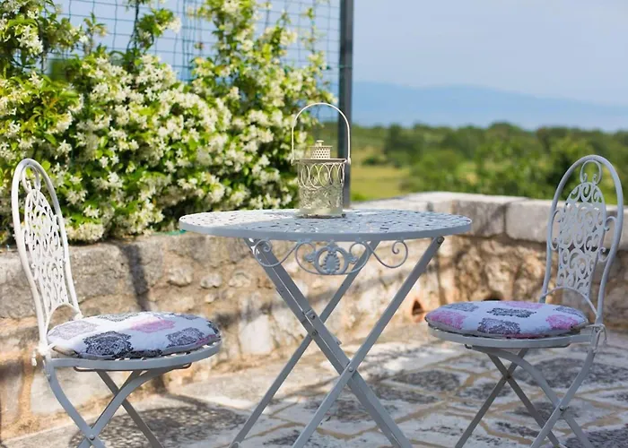 On Krk With Pool And Outdoor Kitchen * Strilcici