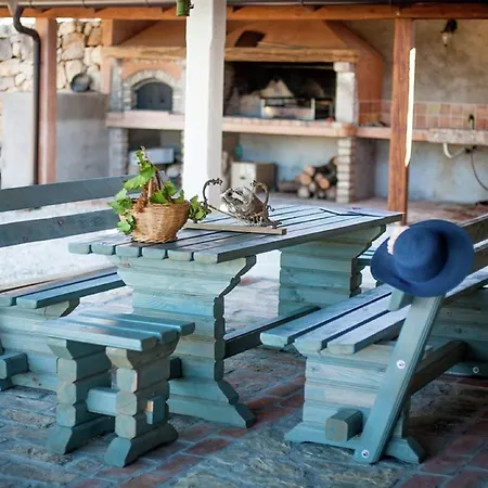 Villa Upscale On An Exclusive Island Strilcici